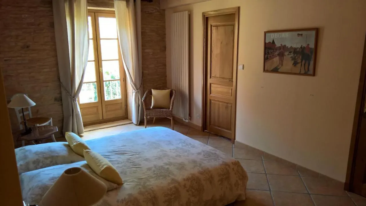 Le Clos Des Pierres Dorees Bed & Breakfast Theize
